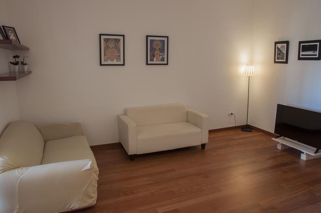 バーリManzoni Houseアパートメント エクステリア 写真