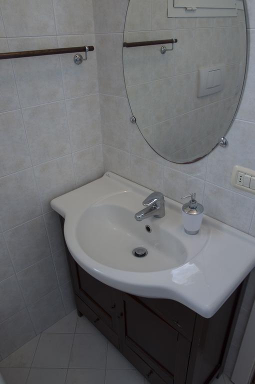 バーリManzoni Houseアパートメント エクステリア 写真