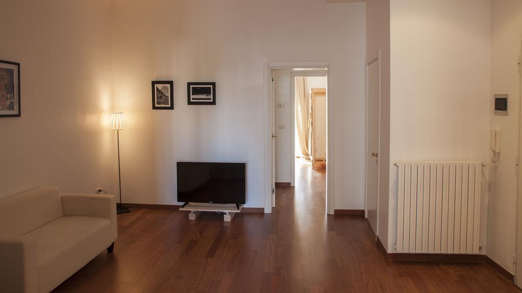 バーリManzoni Houseアパートメント エクステリア 写真